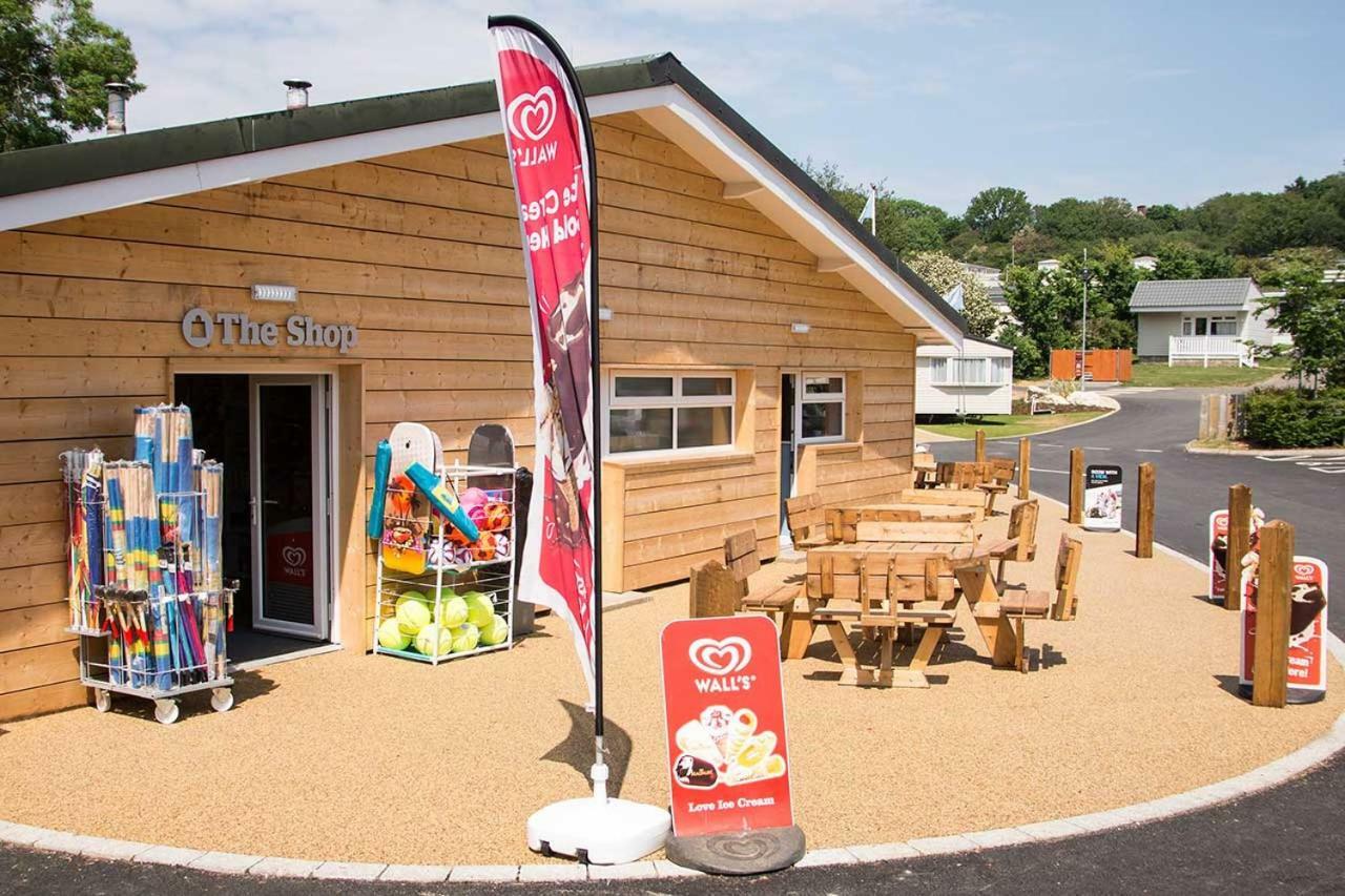 Whitecliff Bay Holiday Park Bembridge Exterior foto